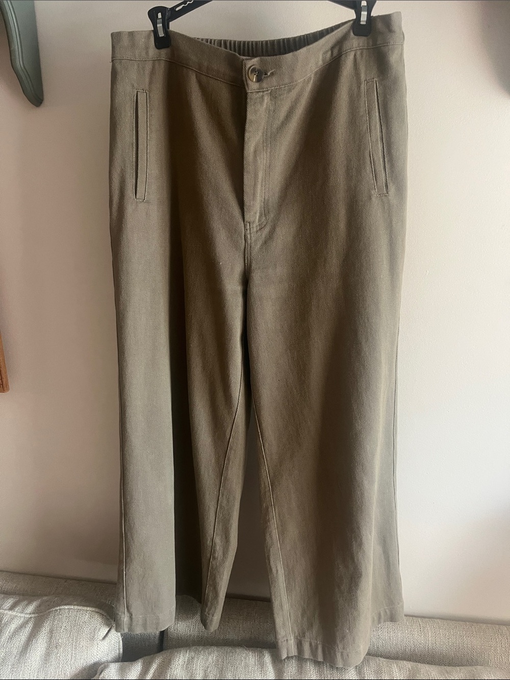 Grade & Gather Straight-Leg Women’s Pants in Olive/Khaki Green